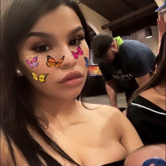 Meet your Posher, Felicity - Picture 1 of 1